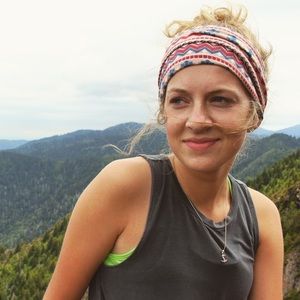 Meet your Posher, Elise